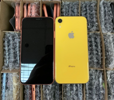 Second hand APPLE iPhone XR 64GB wholesalephoto1